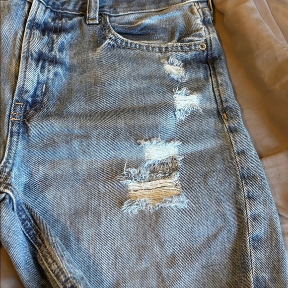Old Navy High-Rise Jean shorts - Picture 7 of 7